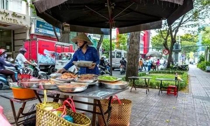 Chuyên gia Hotspot Matrix phân tích: Phương Oanh diện set đồ 50 và marketing video